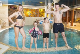 Rodzinny wypoczynek na basenie - Hotel w Mielnie
